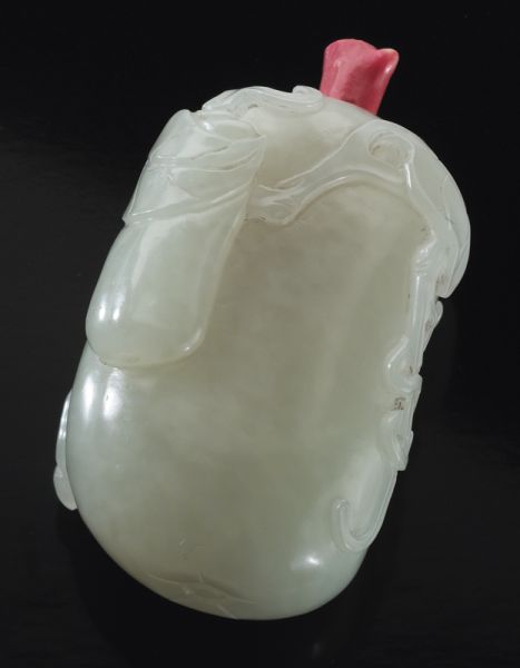 Chinese Qing carved white jade 17414c