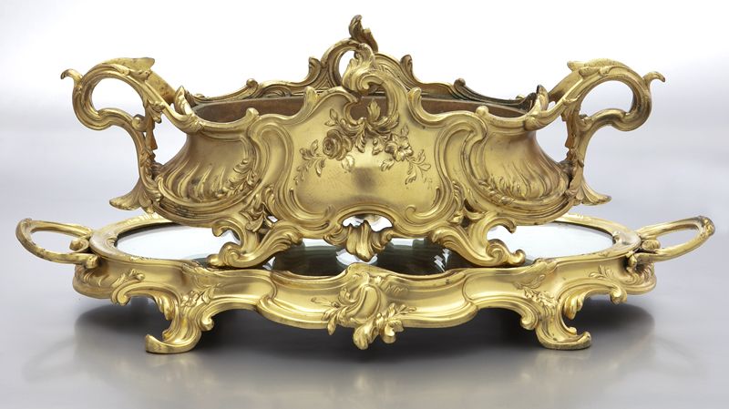 Louis XV style gilt bronze centerpieceresting 174345