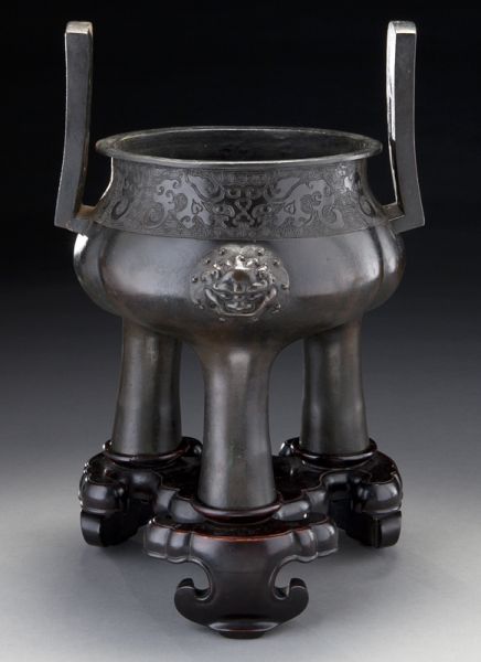 Chinese Ming Qing bronze tripod 1743b4