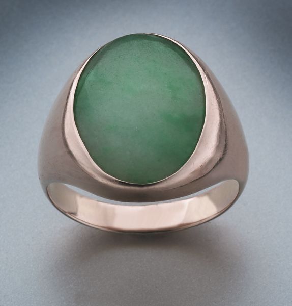 Chinese 18K gold and jadeite ring