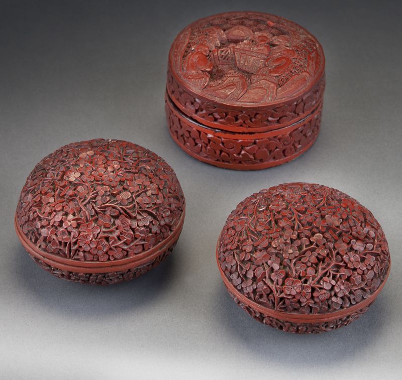  3 Chinese Qing carved cinnabar 1744cd