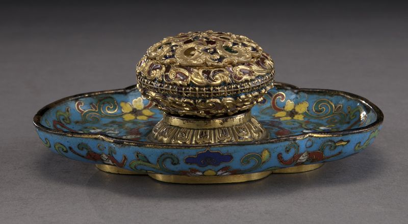 Chinese Qing Qianlong cloisonne