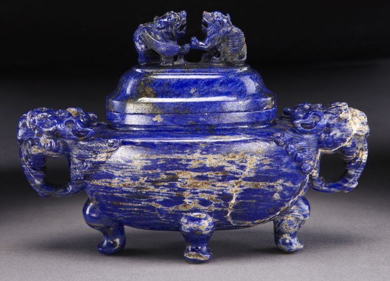 Chinese Qing carved lapis lazuli 174581