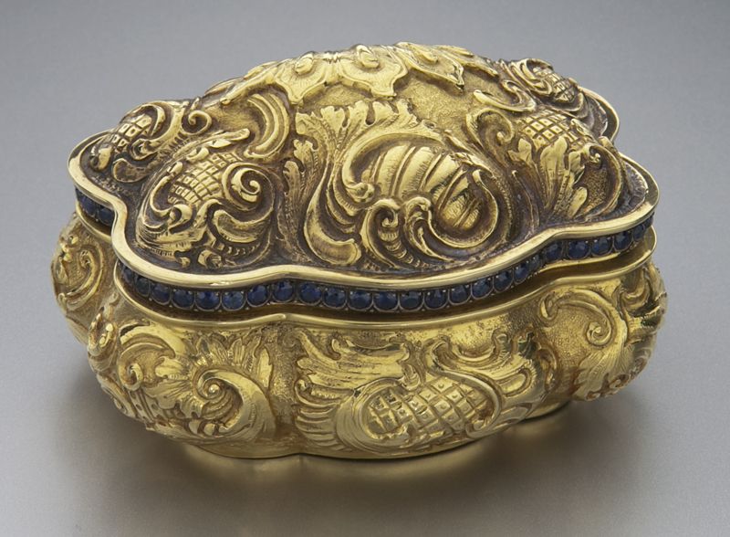 22K gold and sapphire snuff boxwith 17460a