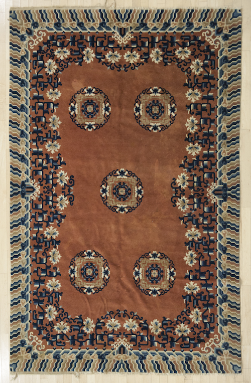 Chinese carpet early 20th c. 9'