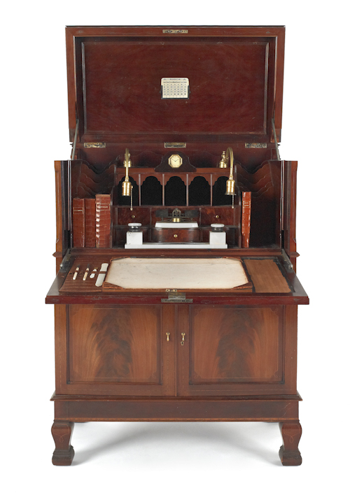Elaborate English mahogany desk 174a81