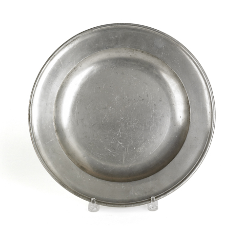 English pewter charger ca 1800 174c48