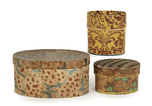 Three oval wallpaper boxes 19th 174cc0