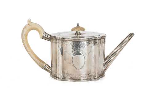 English silver teapot 1779 1780 174da7