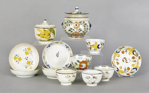 Group of English pearlware teawares 174db8
