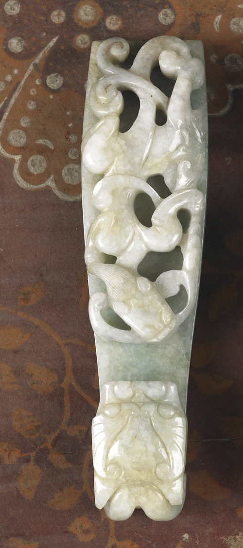 Chinese carved jade buckle . 4