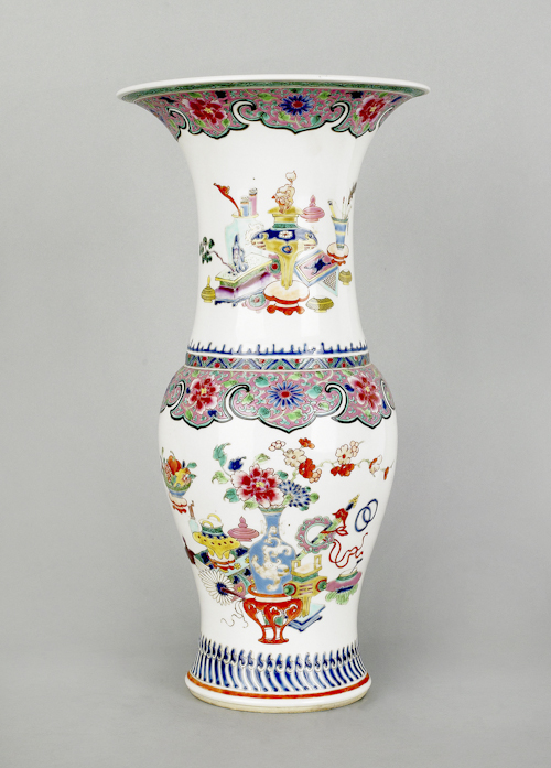 Chinese famille rose porcelain 174ddb