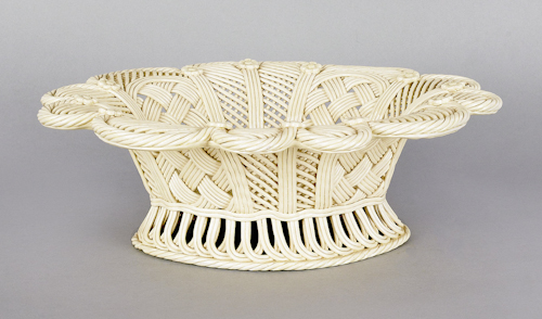 English creamware basket 19th c. 4 1/4