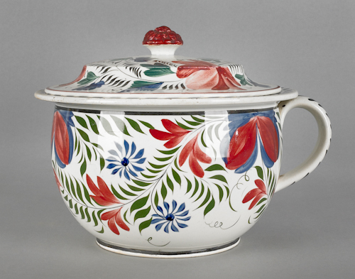 Adams rose chamber pot with profuse