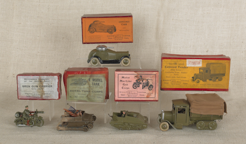 Five Britain toy vehicles in original 1754b7
