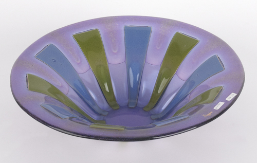 Higgins art glass bowl signed on 1754f4