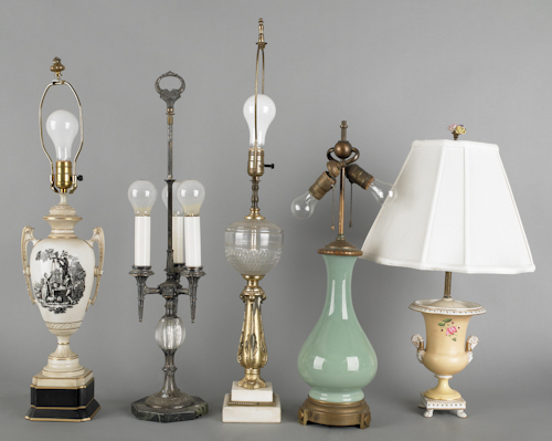 Five assorted table lamps 19th/20th