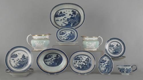 Group of Chinese export Canton porcelain