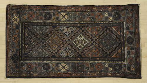 Persian throw rug early 20th c  1757de