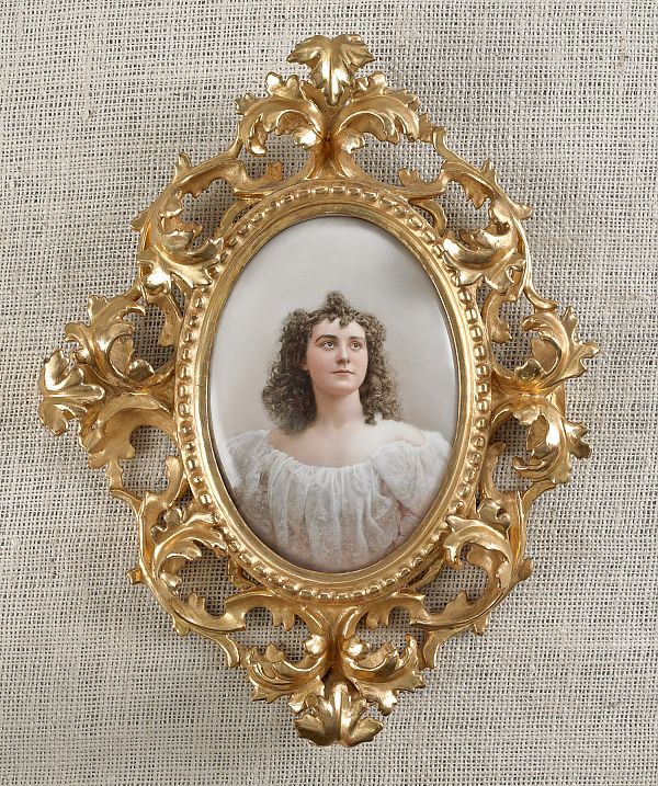 KPM porcelain plaque 19th c. depicting