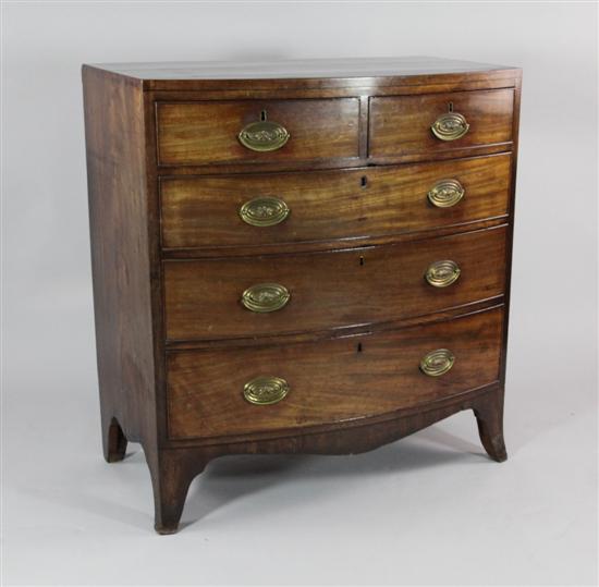 A Regency mahogany bow front chest 1731d3