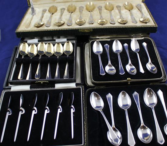 A cased set of twelve 19th century 173277