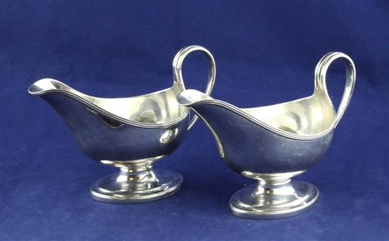 A pair of George III silver pedestal 1732e1