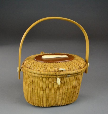 NANTUCKET BASKET PURSE W OXBONE 1734b5