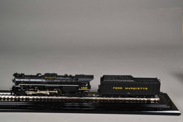 (2) LIONEL LOCOMOTIVE AND TENDERIncluding