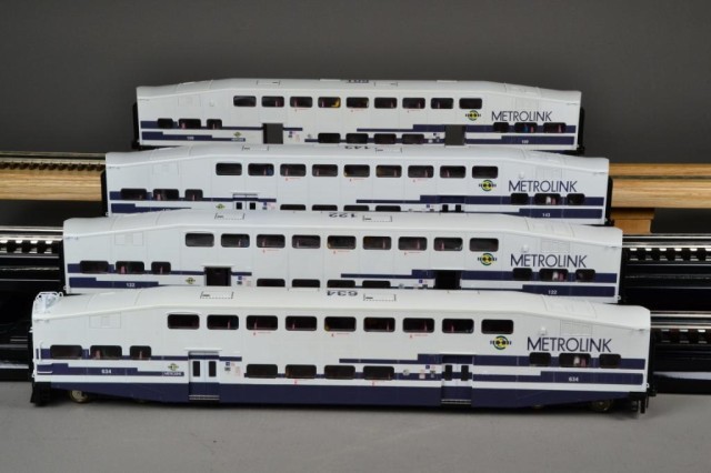 (4) LIONEL K-LINE METROLINK COACH CARSFour