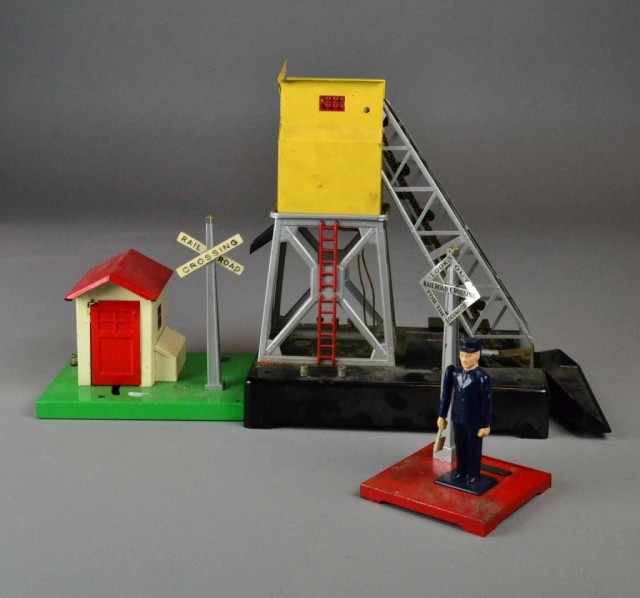 Lionel Coal Elevator Watchman  173581