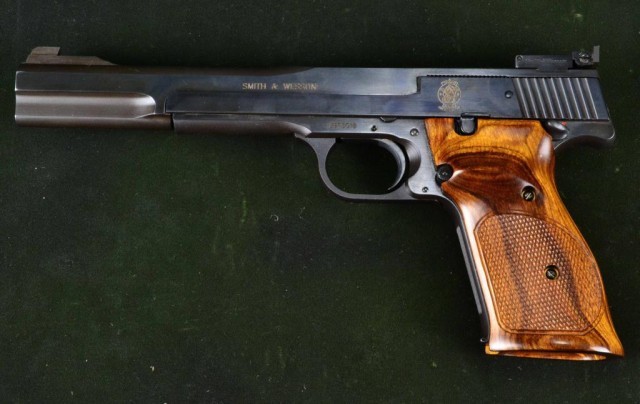 Smith Wesson 22LR Model 41Serial 1735b2