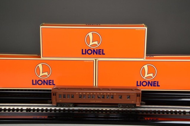 (4) LIONEL PASSENGER & OBSERVATION CARSMadison