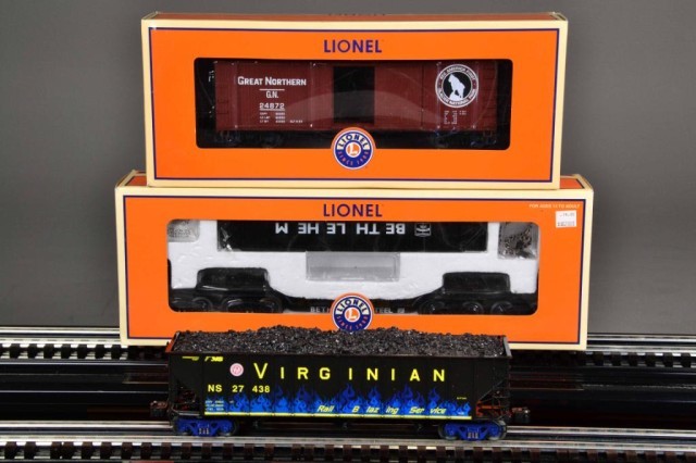 3 LIONEL FREIGHT CARS MISC Including 1735fc