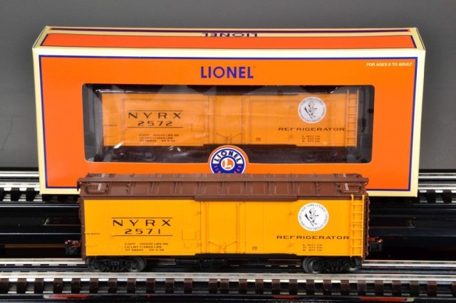  2 LIONEL NYC STEEL SIDED REEFERSIncluding 173602