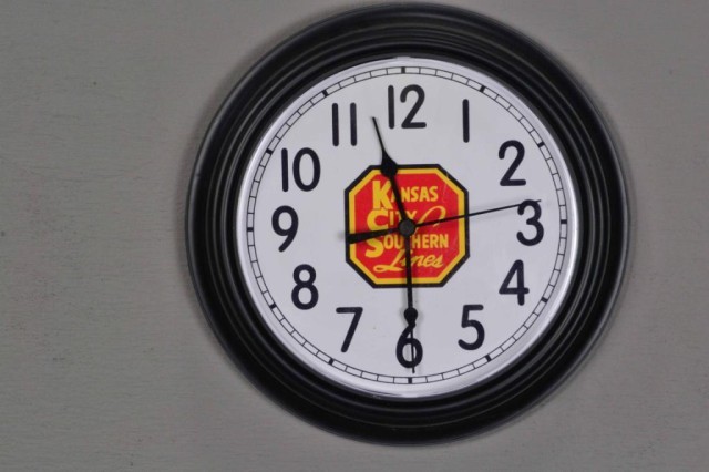 KANSAS CITY SOUTHERN LINES WALL CLOCKKansas