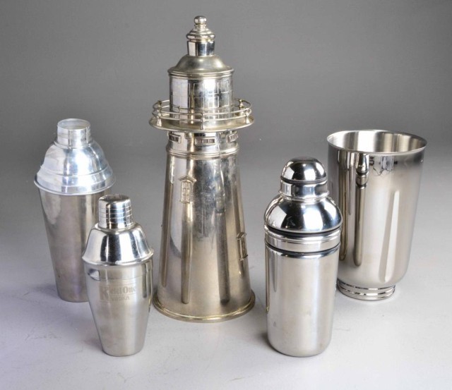  5 STAINLESS BARWARE ITEM SHAKERSMiscellaneous 17368f