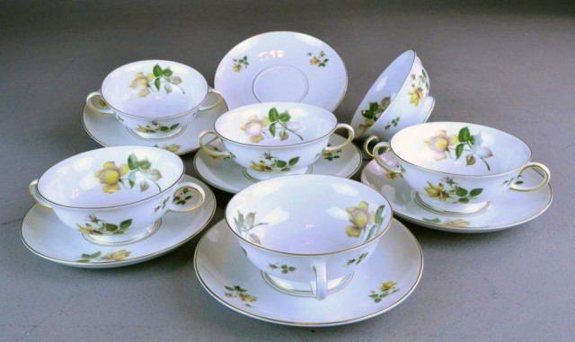 (12) PIECE BOUILLION ROSENTHAL CHINA(6)