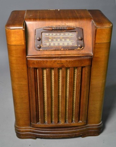 PHILCO FLOOR MODEL RADIOArt Deco 1736b5