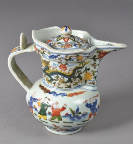 Chinese Porcelain Wu Cai Tea PotFinely 173701