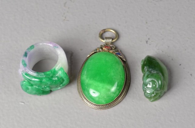 3 Chinese Jade Items Ring Rabbit 173723