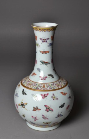 Chinese Large Famille Rose Butterfly 17372b