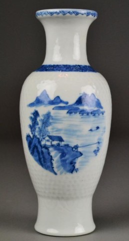 Chinese Qing Blue And White Porcelain