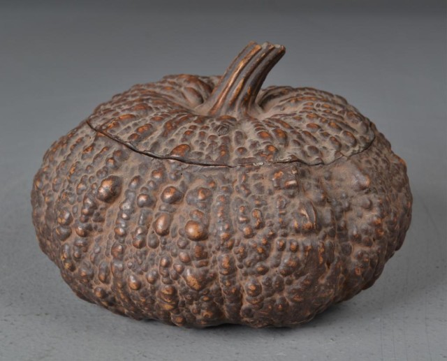 A Fine Chinese Carved Yixing Pumpkin 173783
