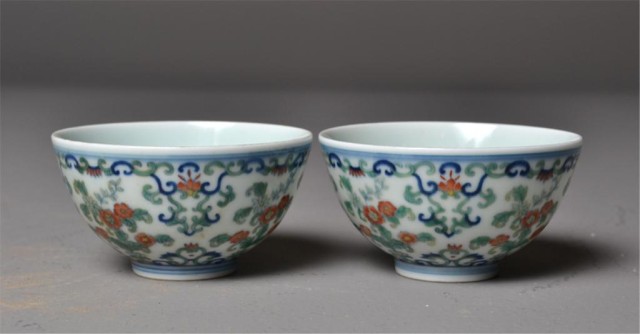 Pair of Chinese Dou Cai Porcelain 1737a2