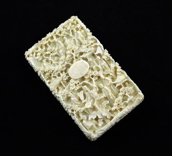 A 19th century Chinese ivory card 1738c9