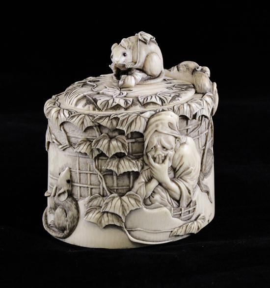 A Japanese ivory oval pot and cover 17390a