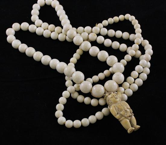 A Chinese ivory toggle and an ivory 173944