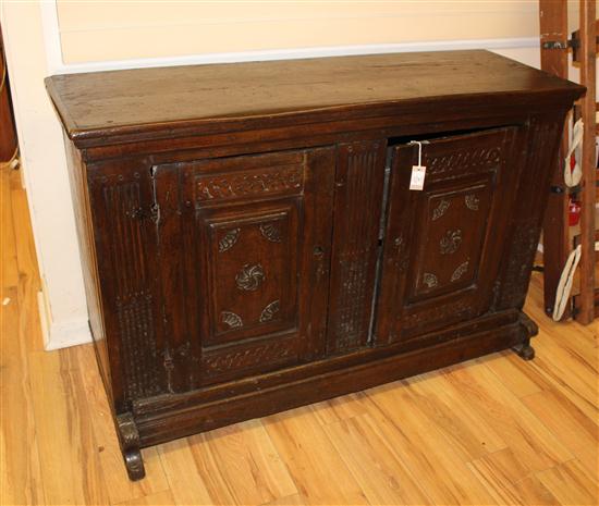 An 18th century Tuscan walnut low