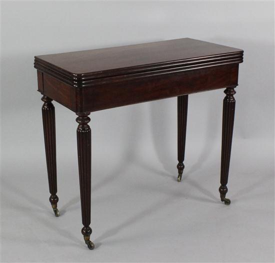 A Regency mahogany tea table on 1739b0